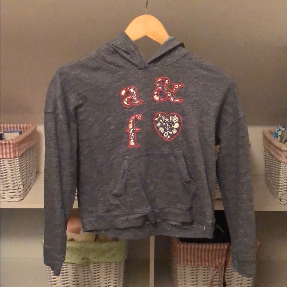 sweatshirt